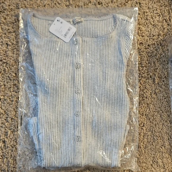 Intimately Free People Most Wanted Cardi - Picture 5 of 6